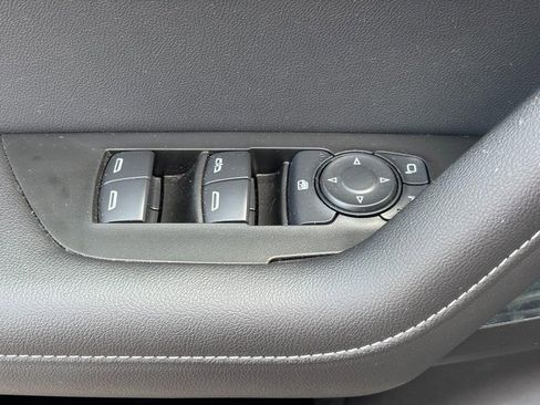 Used 2024 Chevrolet Blazer LT w/ Convenience Package FWD image 16