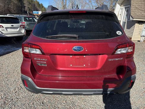 Used 2018 Subaru Outback 2.5i Limited image 6