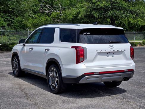 Certified 2023 Hyundai Palisade SEL w/ Cargo Package FWD image 5