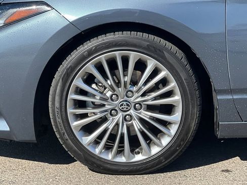 Certified 2022 Toyota Avalon Limited w/ Advanced Safety Package FWD image 26