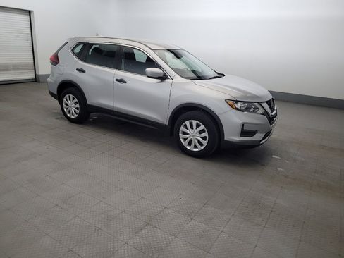 Used 2019 Nissan Rogue S AWD/4WD image 11