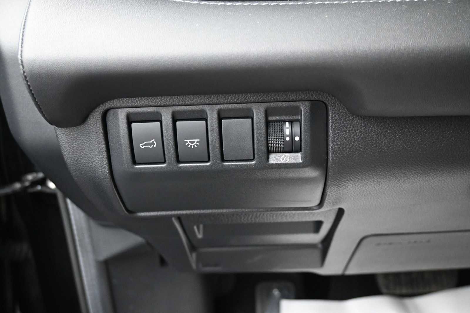Used 2024 Subaru Ascent Limited AWD/4WD image 10