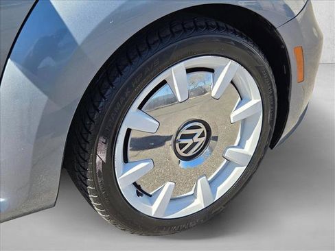 Used 2019 Volkswagen Beetle 2.0T Final Edition SEL image 23