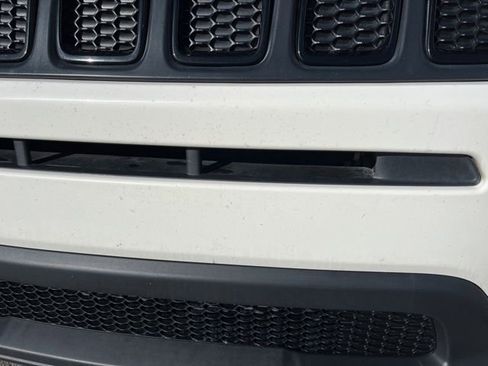 Used 2020 Jeep Compass Latitude AWD/4WD image 3