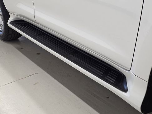 Used 2011 Lexus GX 460 Premium w/ Comfort Plus Pkg image 56