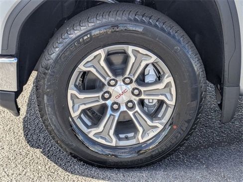 New 2026 GMC Sierra 1500 SLE w/ Preferred Package image 10