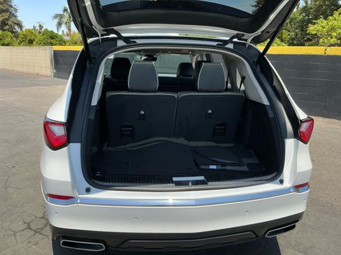 Used 2023 Acura MDX SH-AWD w/ Advance Package image 24