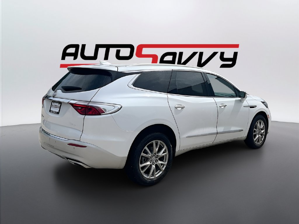 Used 2024 Buick Enclave Premium AWD/4WD image 7
