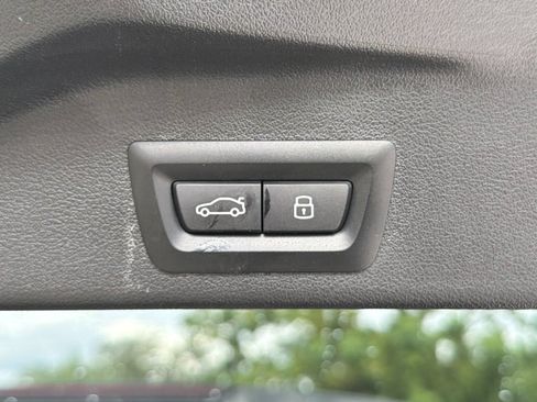 Used 2024 BMW X5 xDrive40i w/ Premium Package AWD/4WD image 13