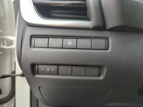 Certified 2021 Nissan Rogue SV FWD image 42