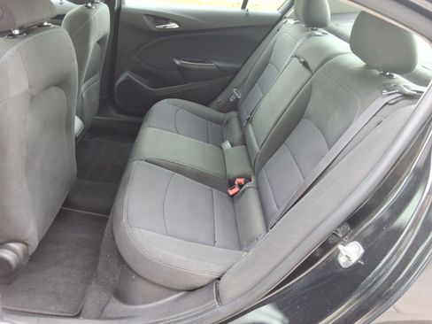 Used 2017 Chevrolet Cruze LT FWD image 29