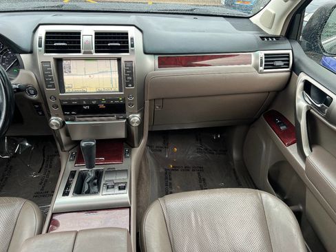 Used 2010 Lexus GX 460 image 34