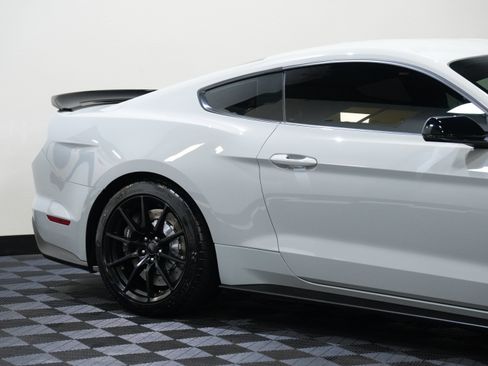 Used 2016 Ford Mustang Shelby GT350 w/ Technology Package RWD image 15