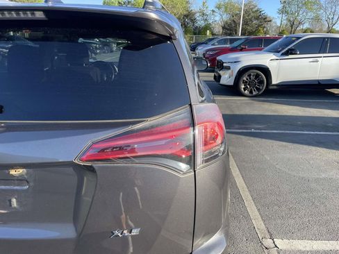 Used 2016 Toyota RAV4 XLE image 14