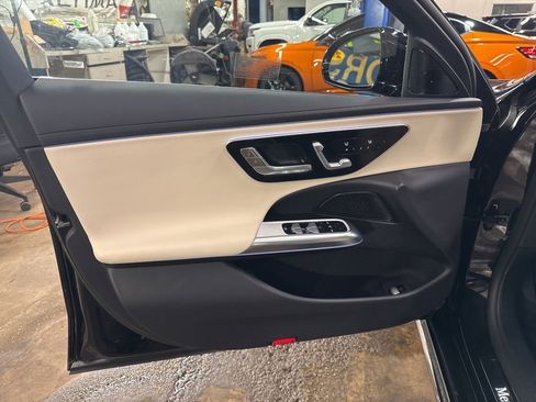 Used 2025 Mercedes-Benz E 350 4MATIC Sedan image 10