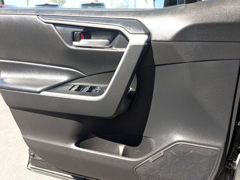 Used 2025 Toyota RAV4 XLE image 15