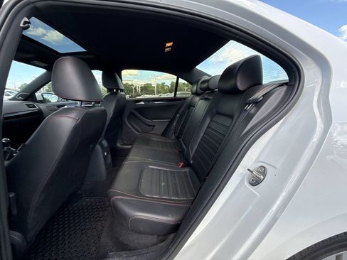 Used 2017 Volkswagen Jetta GLI FWD image 22
