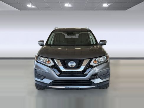 Used 2019 Nissan Rogue SV w/ Premium Package FWD image 6