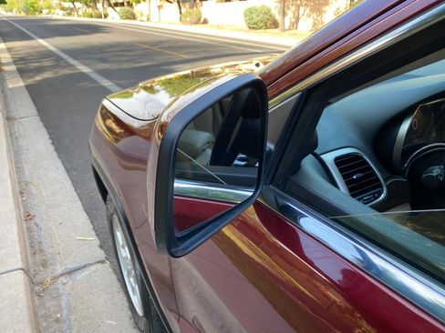 Used 2016 Jeep Grand Cherokee Laredo image 17