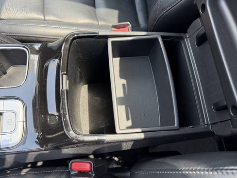 Used 2020 Kia Telluride S w/ S 8 Passenger Seating Package FWD image 20