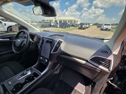 Used 2024 Ford Edge SE w/ Black Appearance Package AWD/4WD image 31