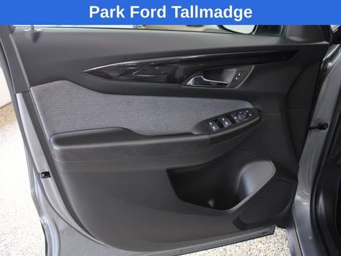 Used 2025 Chevrolet TrailBlazer LT w/ LT Cold Weather Package AWD/4WD image 11