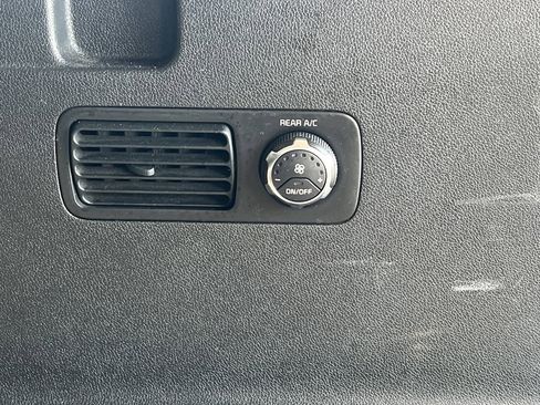 Used 2016 Kia Sorento LX w/ LX Convenience Package image 23