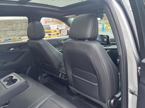 New 2026 Chevrolet Equinox LT w/ Convenience Package II image 42
