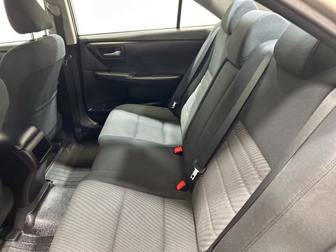 Used 2016 Toyota Camry LE image 20