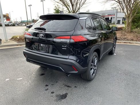 Used 2026 Toyota Corolla Cross XLE image 8