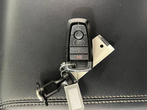 Used 2021 Ford F150 Lariat AWD/4WD image 36