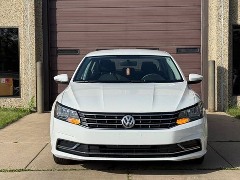 Used 2017 Volkswagen Passat 1.8T S FWD image 2
