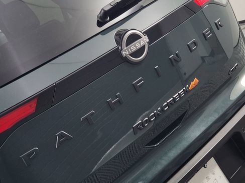 Used 2024 Nissan Pathfinder Rock Creek AWD/4WD image 9