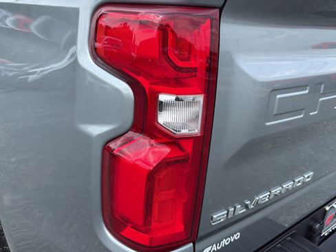 Used 2026 Chevrolet Silverado 1500 RST w/ RST Select Package AWD/4WD image 11