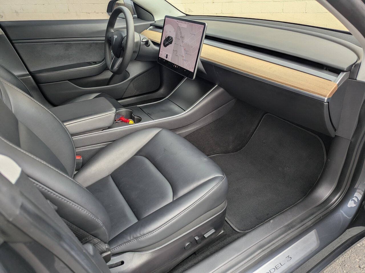 Used 2020 Tesla Model 3 Performance AWD/4WD image 10