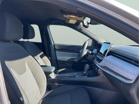 Certified 2023 Jeep Compass Sport image 30