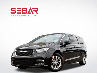 Used 2026 Chrysler Pacifica Limited