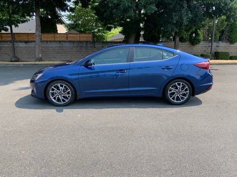 Used 2020 Hyundai Elantra Limited w/ Ultimate Package 03 FWD image 2