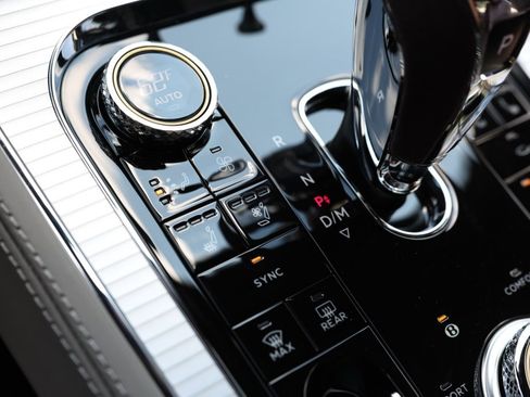 Used 2024 Bentley Continental GT S image 40