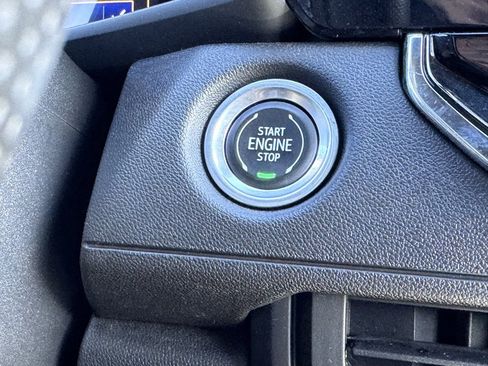 Used 2023 Chevrolet Colorado W/T image 6