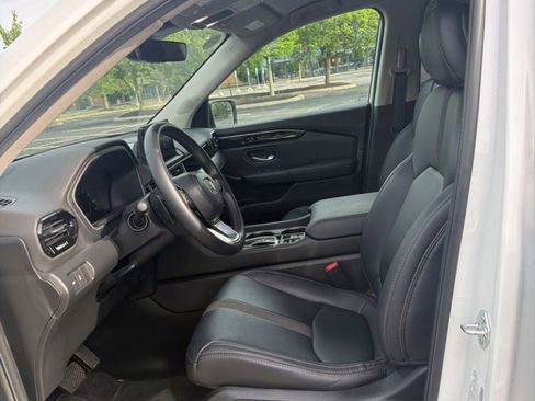 Used 2025 Honda Pilot EX-L image 15
