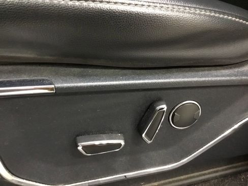 Used 2021 Ford F150 Lariat w/ Equipment Group 502A High image 9