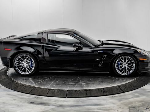 Used 2010 Chevrolet Corvette ZR1 w/ Preferred Equipment Group image 21