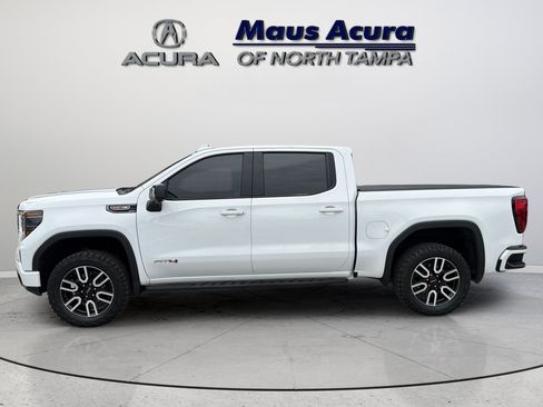 Used 2024 GMC Sierra 1500 AT4 w/ Technology Package AWD/4WD image 6