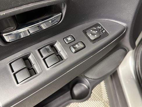 Used 2025 Mitsubishi Outlander Sport ES AWD/4WD image 18