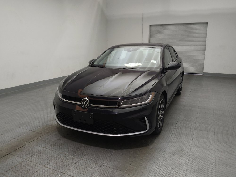 Used 2025 Volkswagen Jetta SE FWD image 15