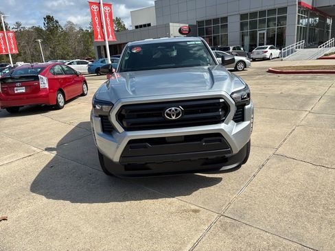 New 2026 Toyota Tacoma SR image 10