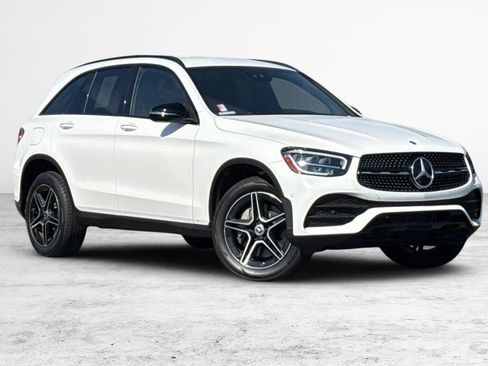 Used 2022 Mercedes-Benz GLC 300 4MATIC image 2