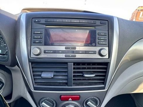 Used 2010 Subaru Forester 2.5X Premium image 12