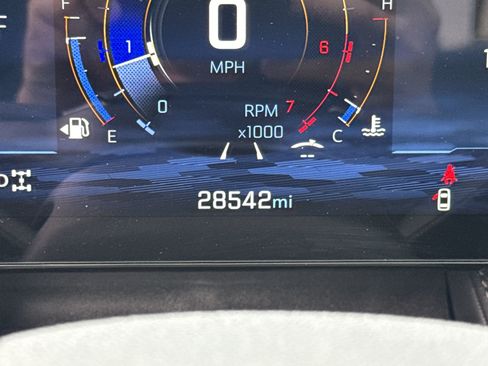 Used 2025 Chevrolet Equinox LT AWD/4WD image 21
